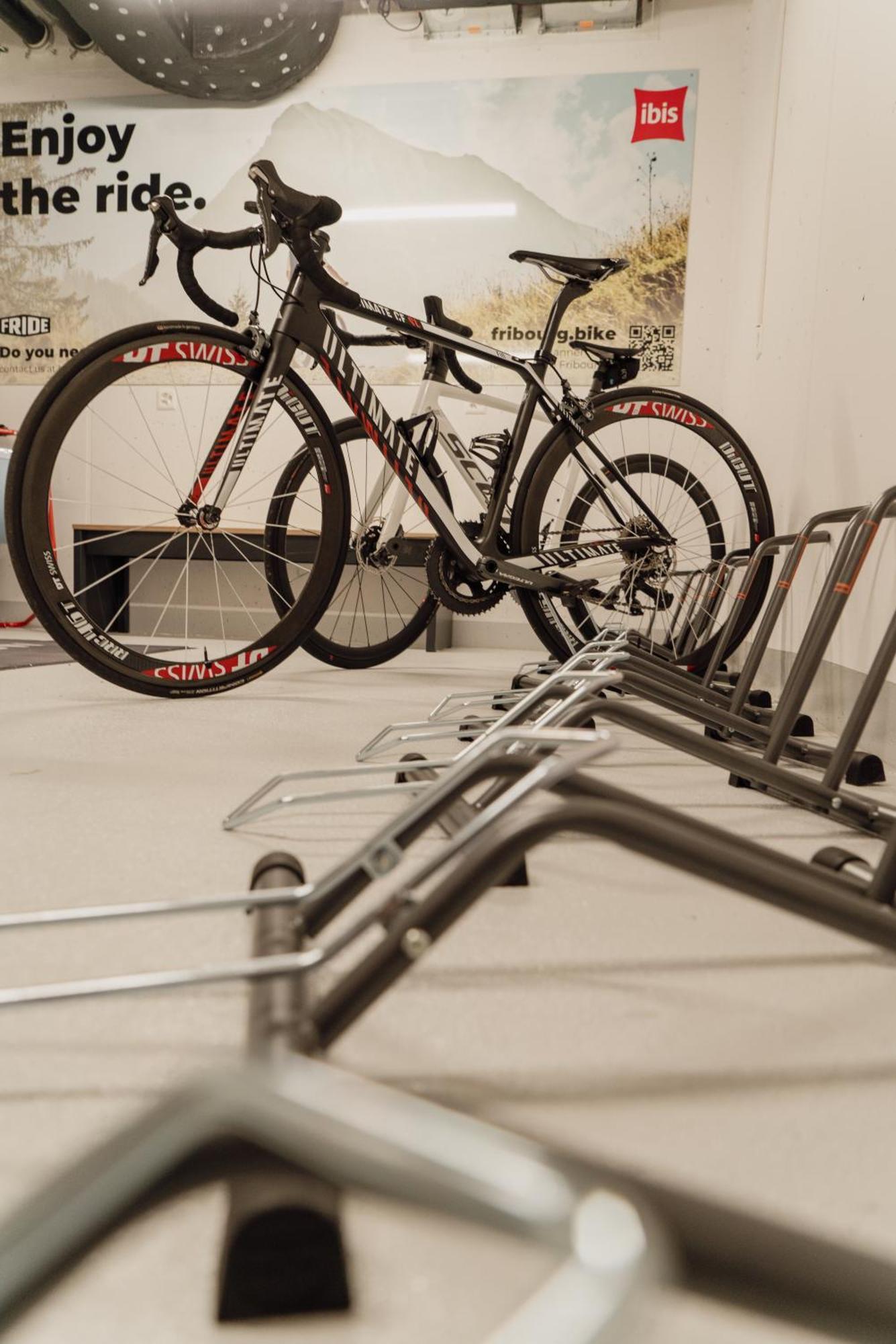 Ibis Bulle - La Gruyere Swiss Bike Hotel Exteriör bild
